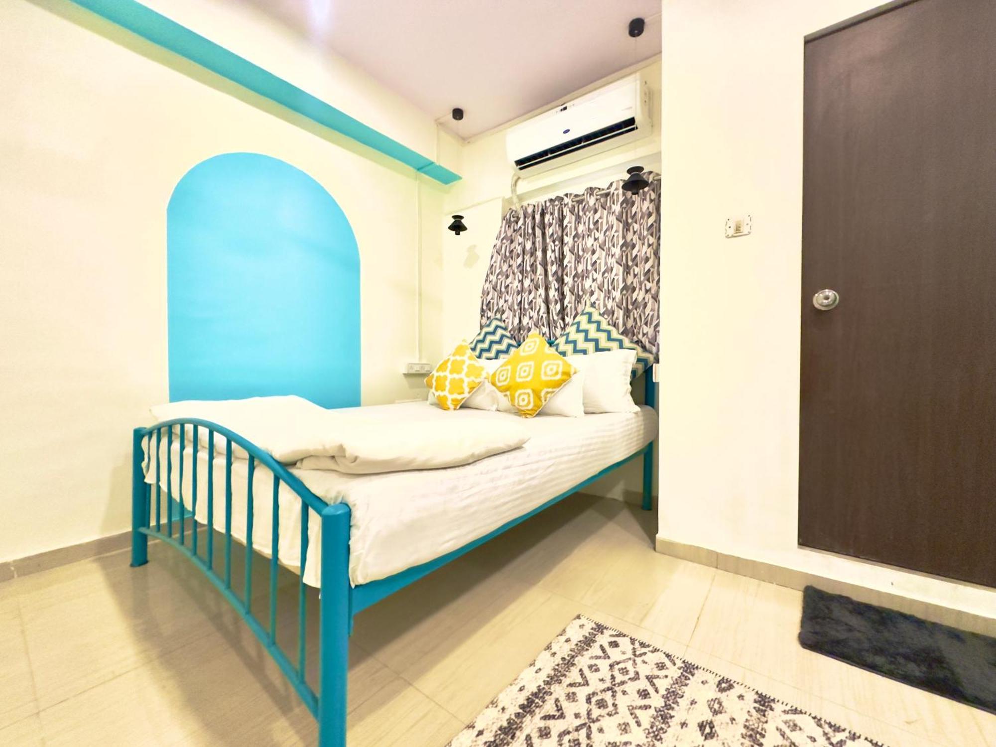 Locomo Express - Stay Work Eat Mumbai Exterior foto